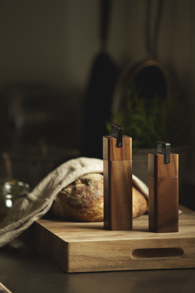 Orrefors Jernverk Blacksmith Salt- och Pepparkvarn - Valnöt