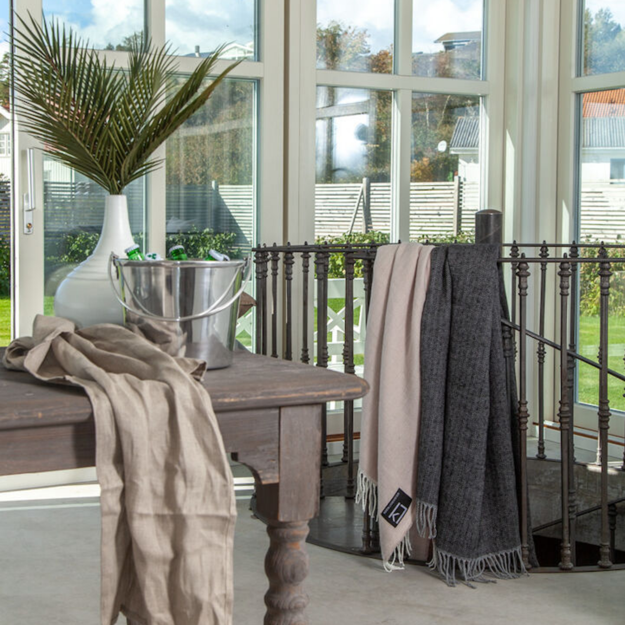 Orrefors Jernverk Flaskhink – Elegant Ishink i Aluminium